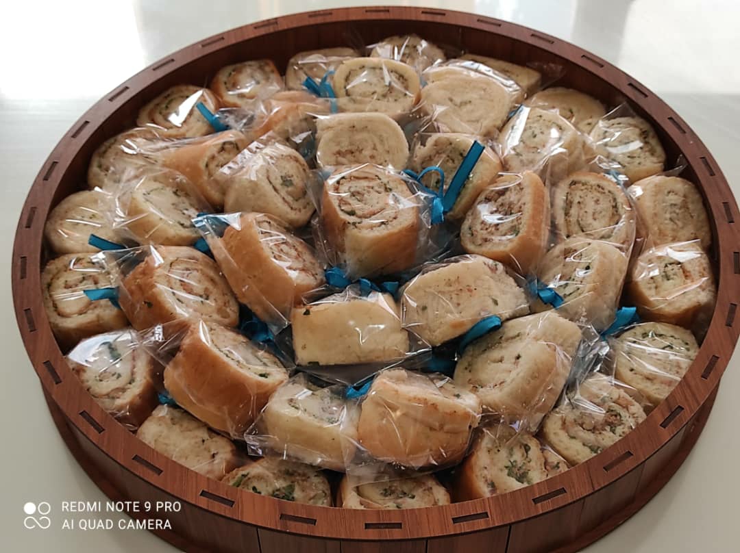 نان و پنیر گردو 