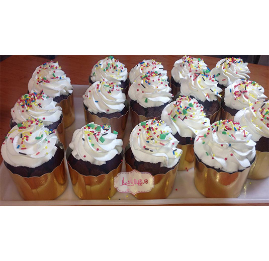 کاپ کیک با خامه